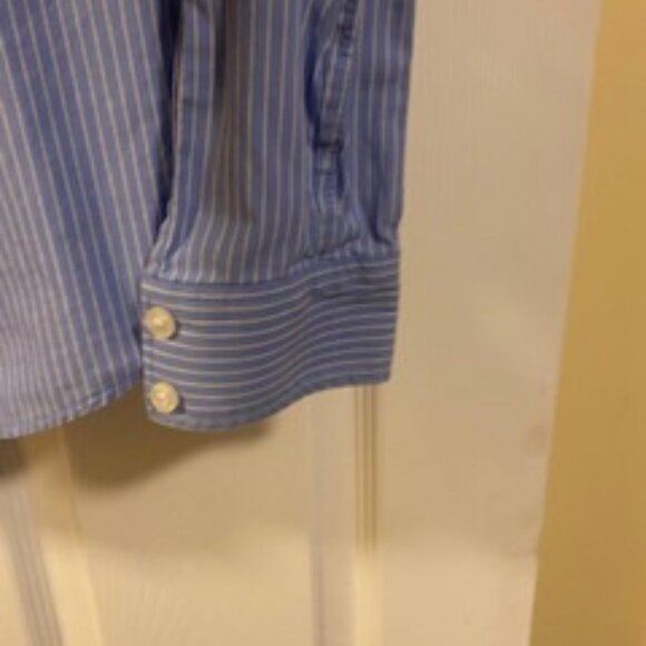Women's Size 8 Banana Republic Blue Stretch Pin-Striped Long Sleeve Shirt - Picture 6 of 6